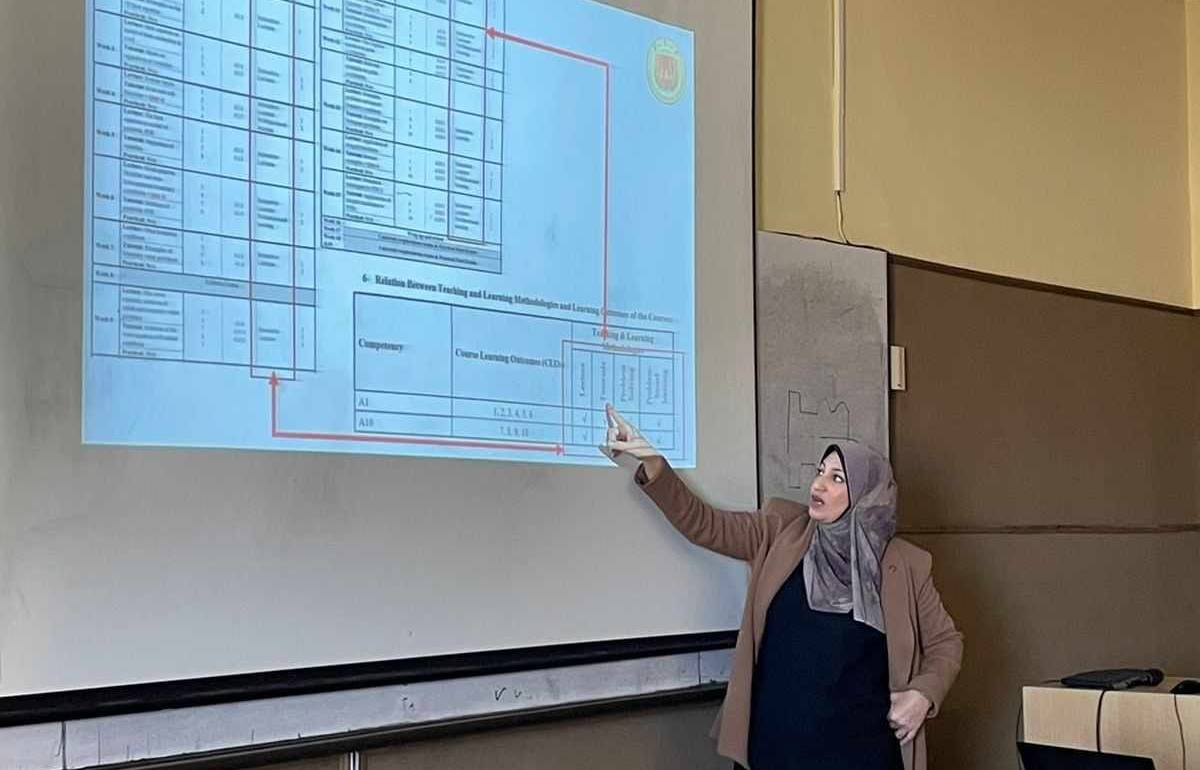 فنيات إعداد ومراجعة توصيف وتقرير المقرر